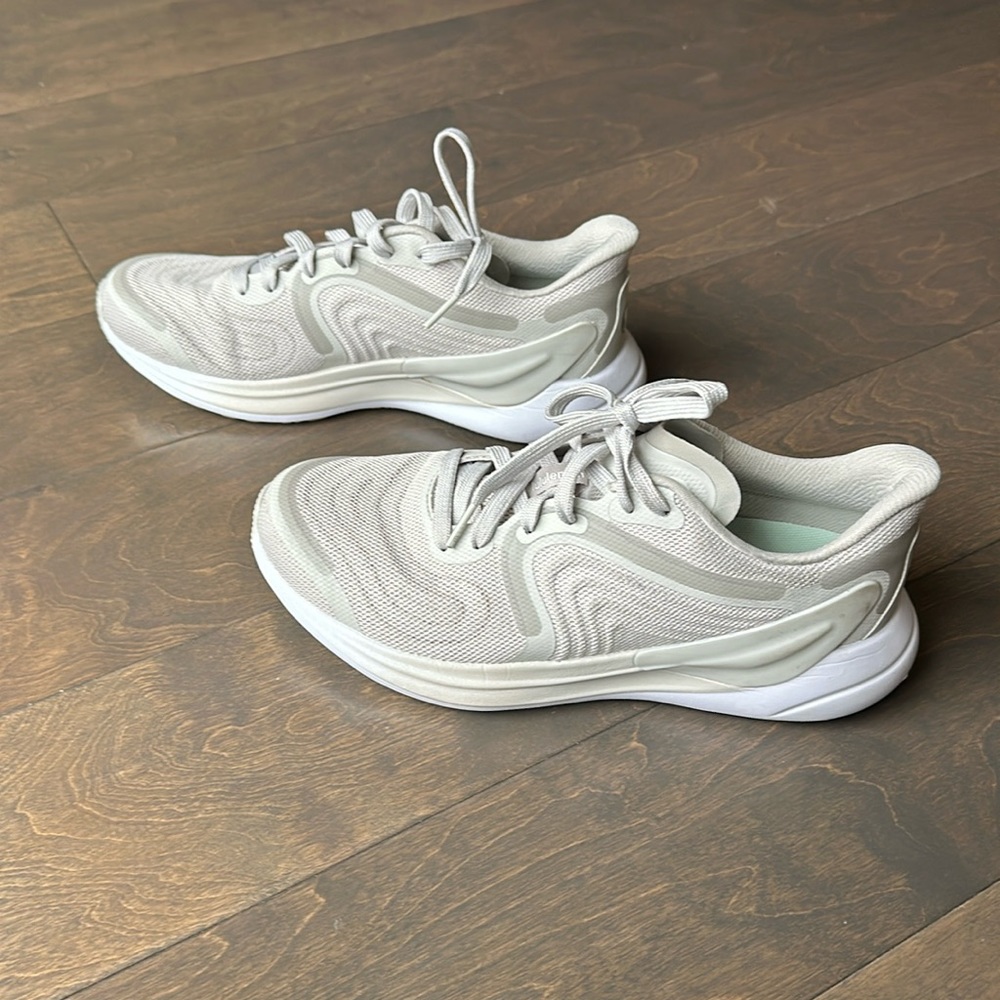 Lululemon Blissfeel 2.0 sneakers